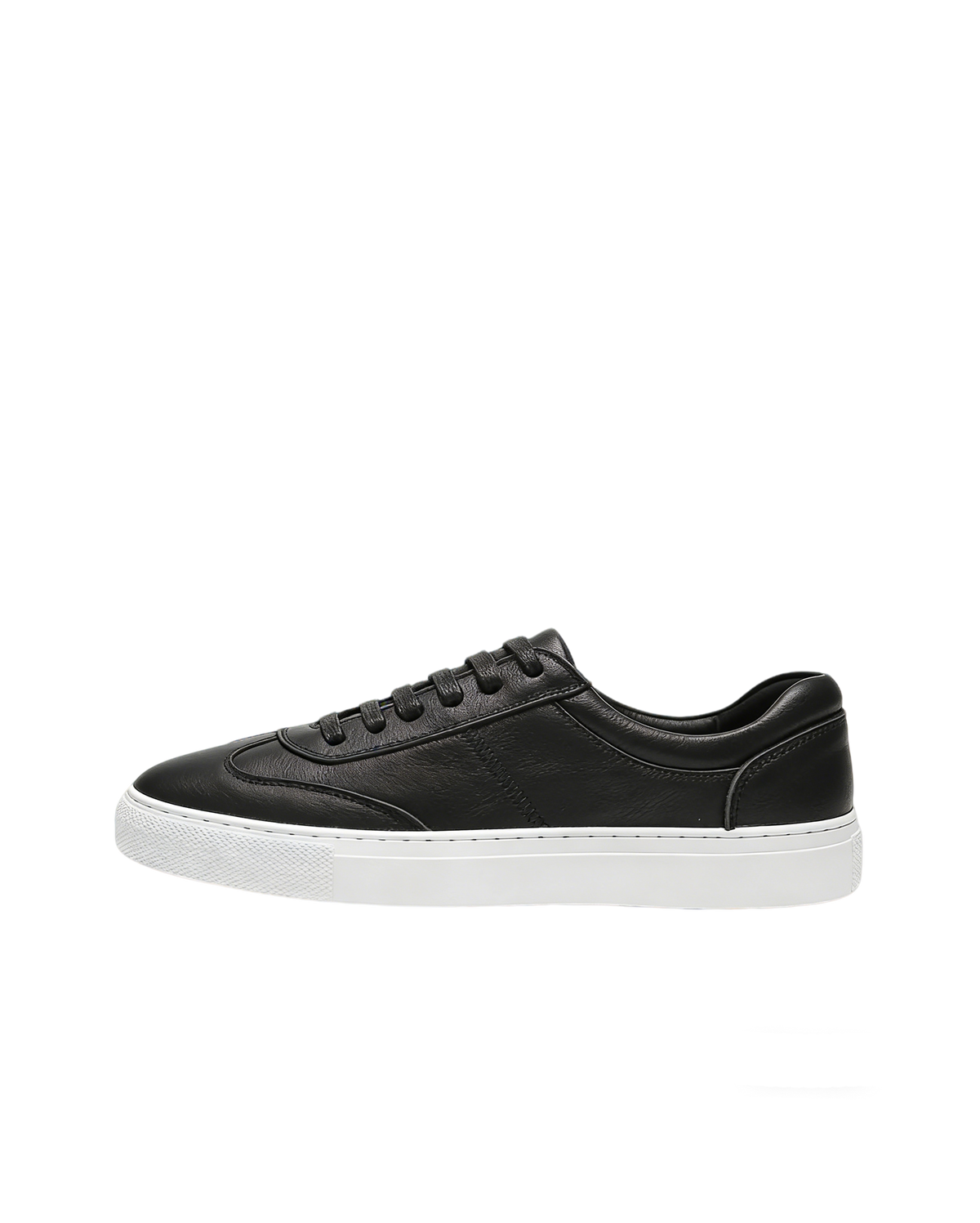 Classic Leather Low-Top Sneaker